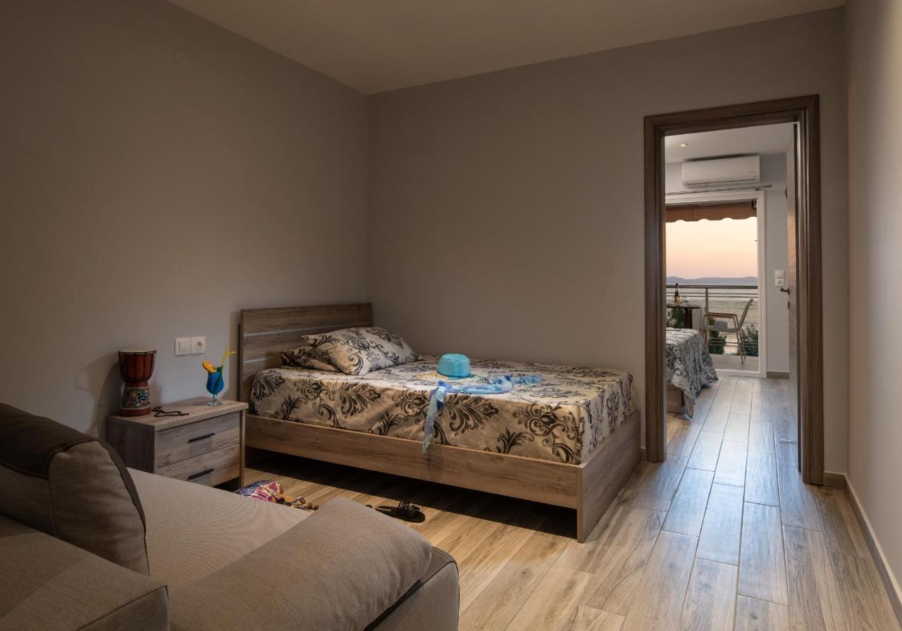 Apartament Sunset - With Seaview & Back Side Apartements *